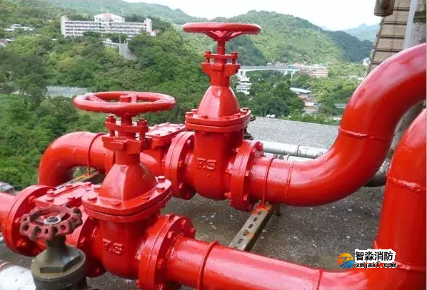 自來(lái)水帶電滅火的方式